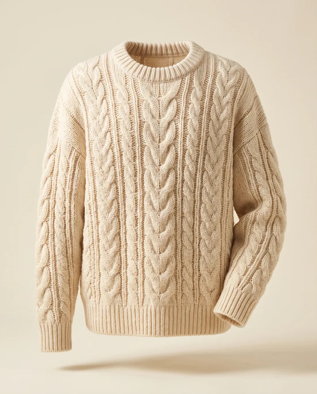Pull torsadé écru